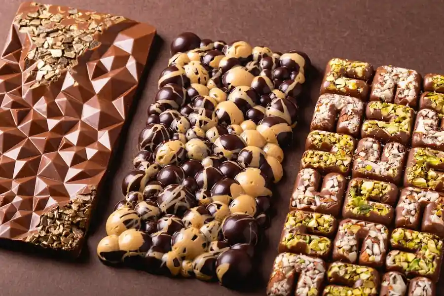 TVA chocolat : 5,5 %, 10 % ou 20 % ? Guide complet pour artisans chocolatiers et pâtissiers avec tous les cas particuliers expliqués (tablettes, bonbons, ballotins, Pâques).