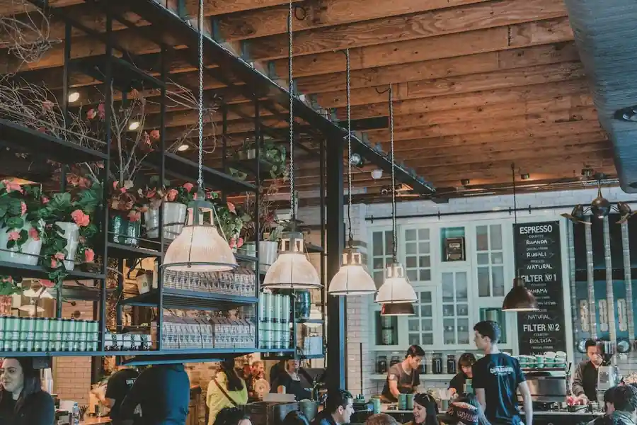 Découvrez quel taux de TVA appliquer dans votre restaurant selon vos produits. Guide pratique avec tous les cas particuliers pour les restaurateurs.